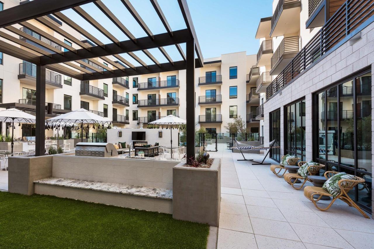 Sentral Old Town Aparthotel Scottsdale Bagian luar foto
