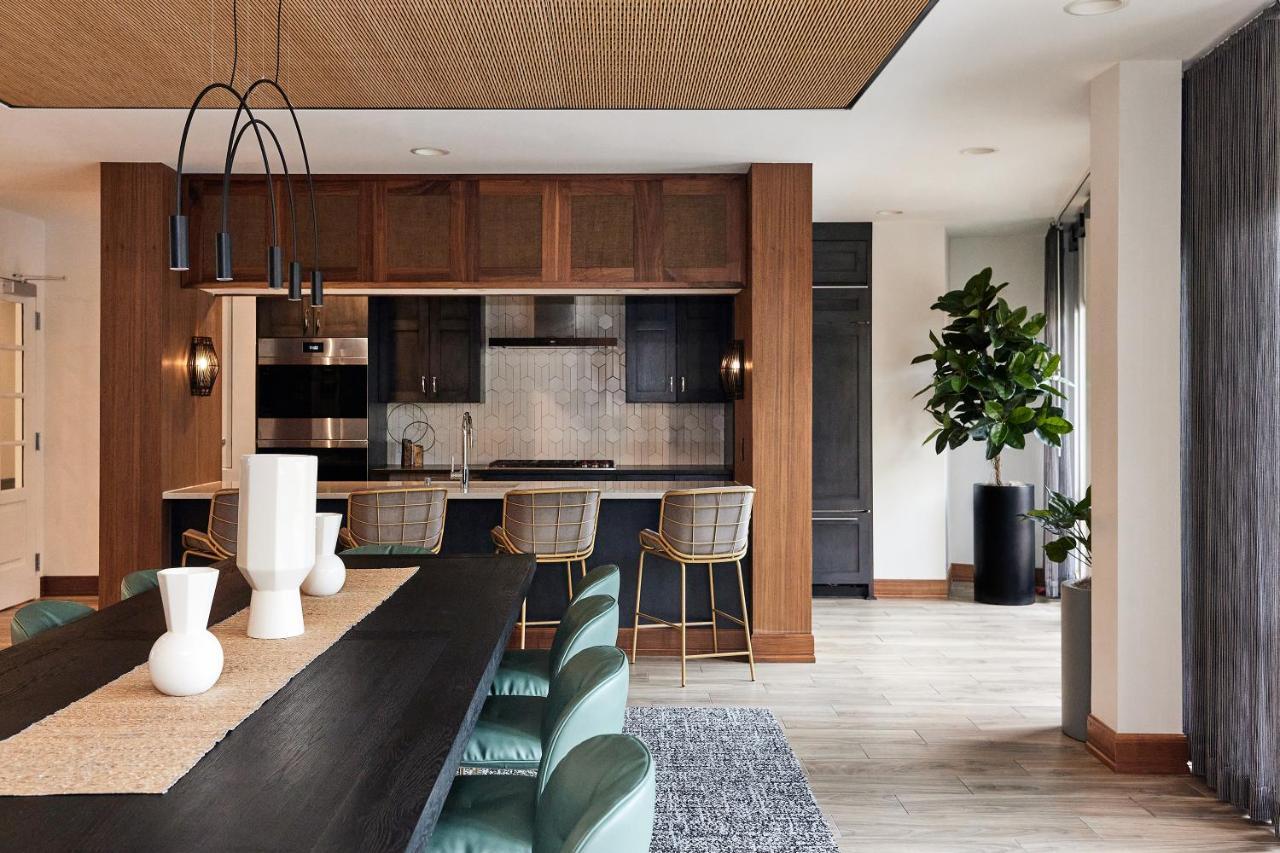 Sentral Old Town Aparthotel Scottsdale Bagian luar foto